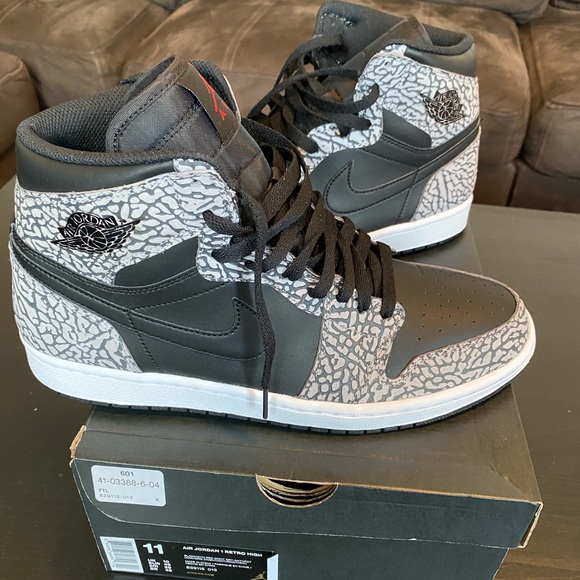 jordan retro 1 supreme